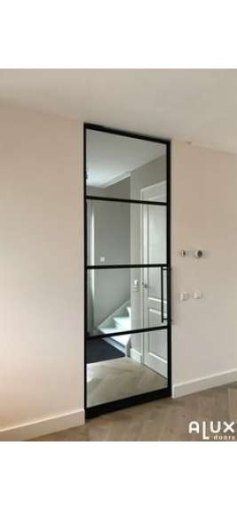 Двери скрытого монтажа с зеркалом